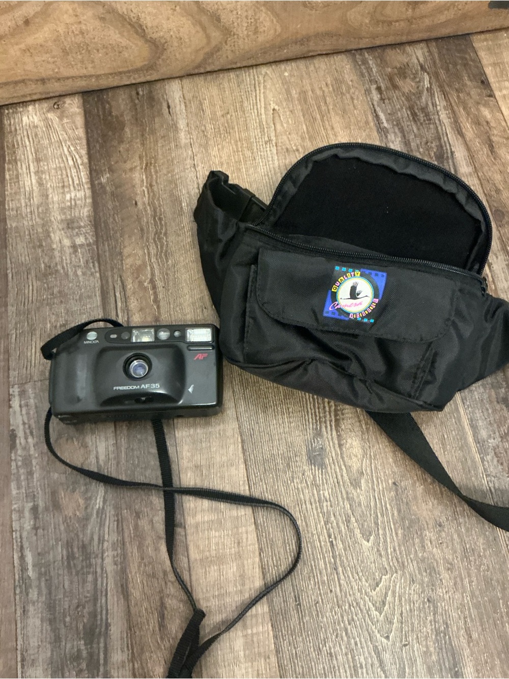 Minolta Freedom AF35 Camera 35mm for parts, not working